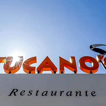 Hotel Encosta Do Club